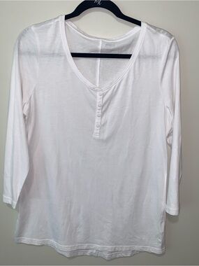 Duluth Trading Co White Tee